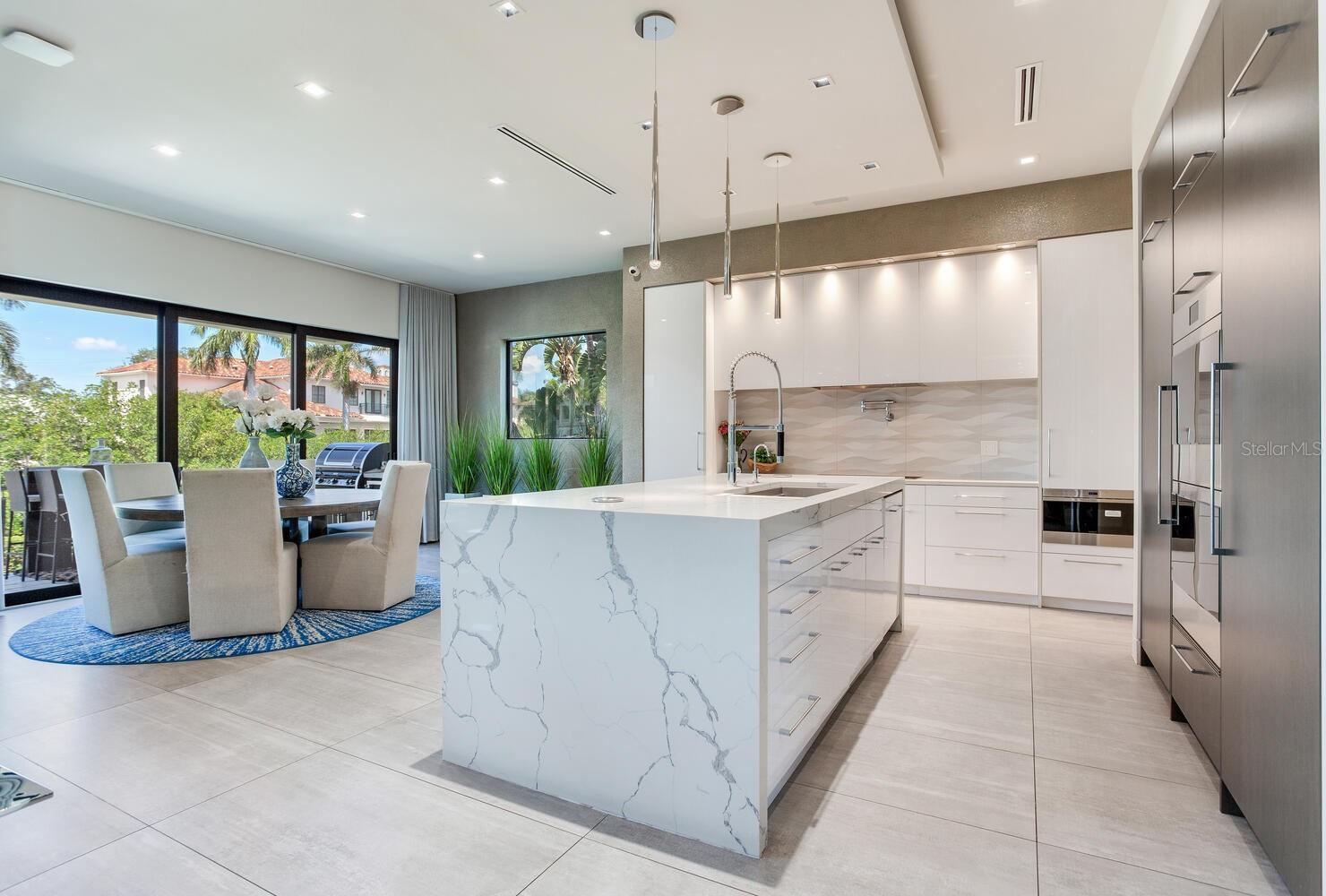 TB8436665 Property Photo