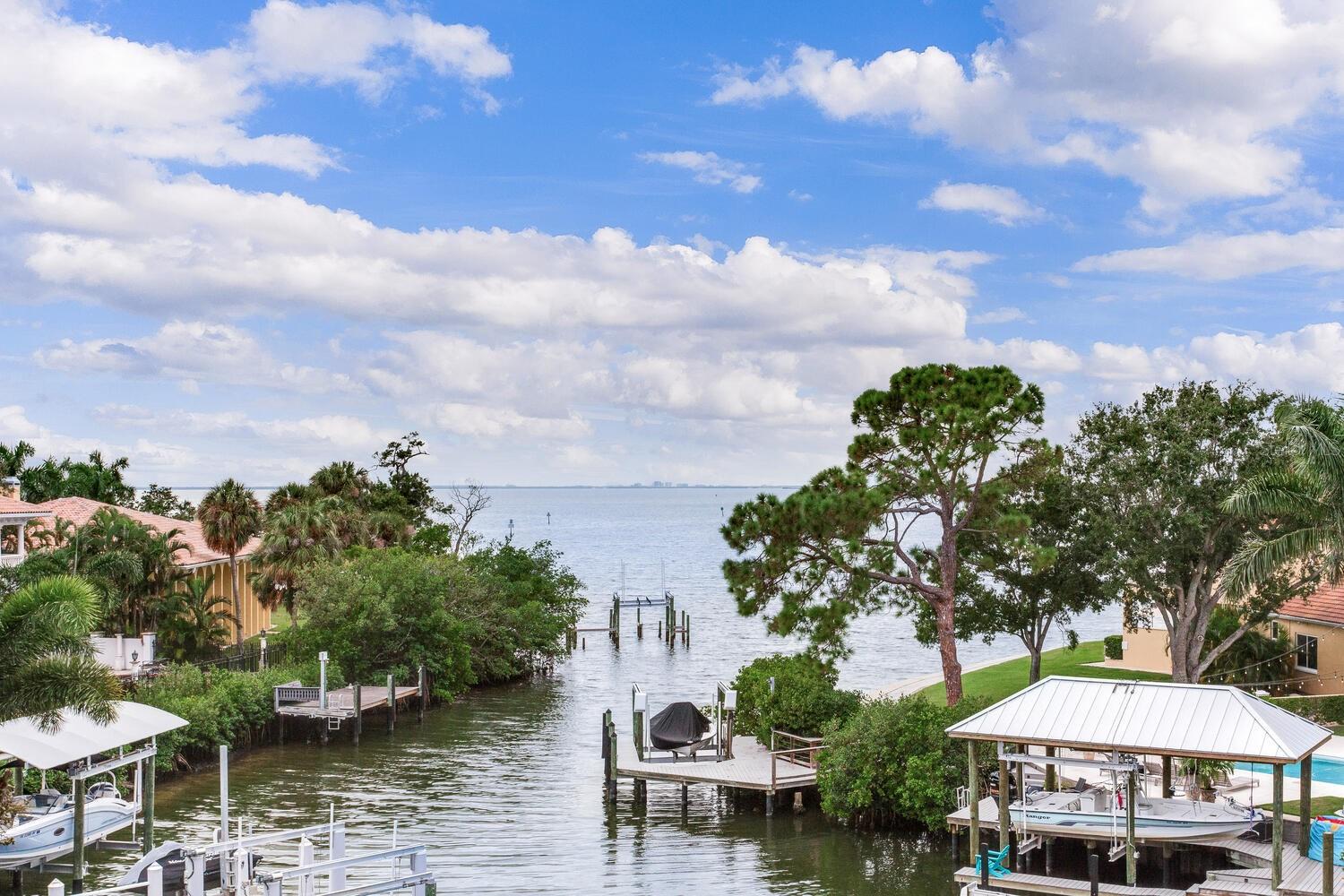 TB8436665 Property Photo