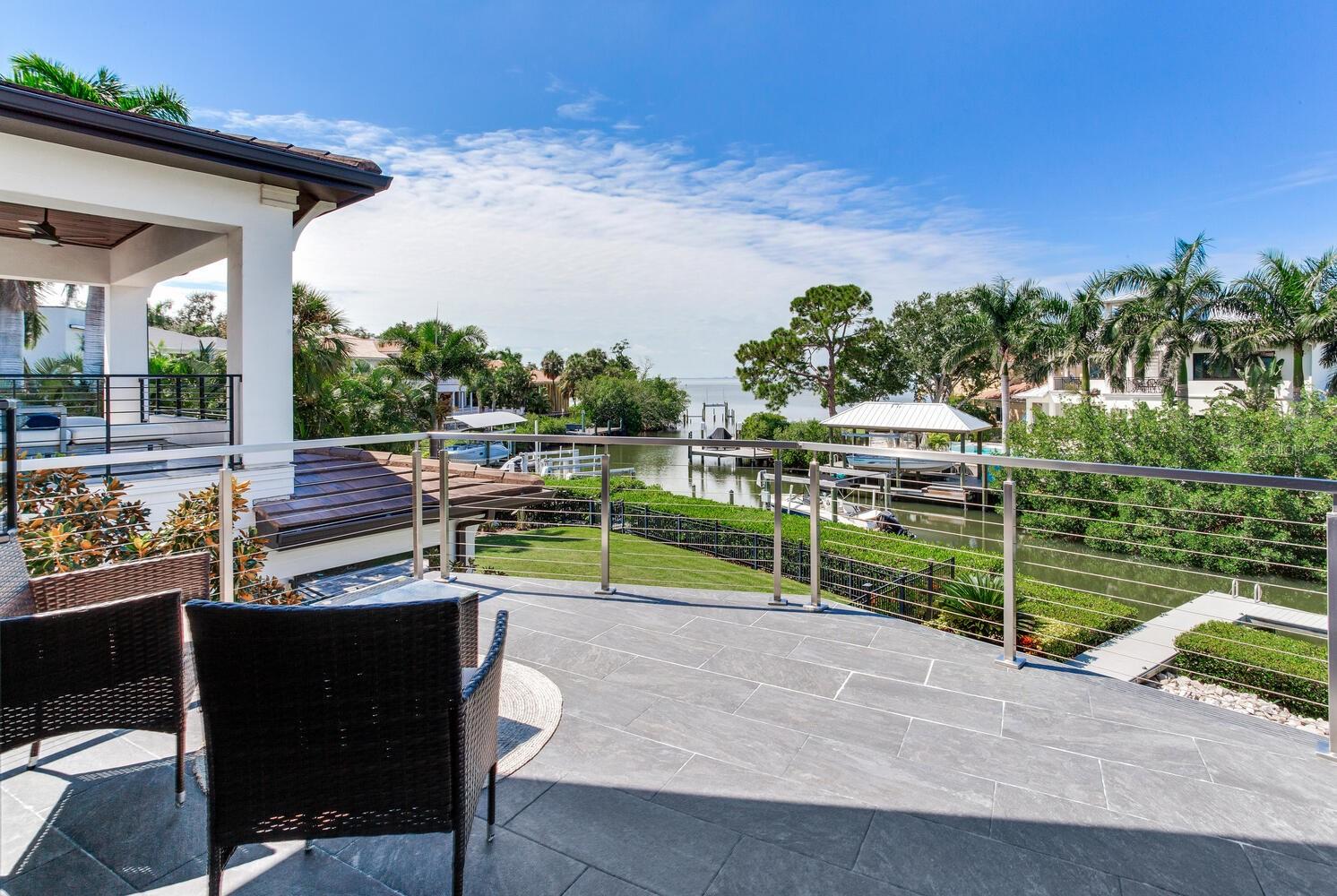 TB8436665 Property Photo