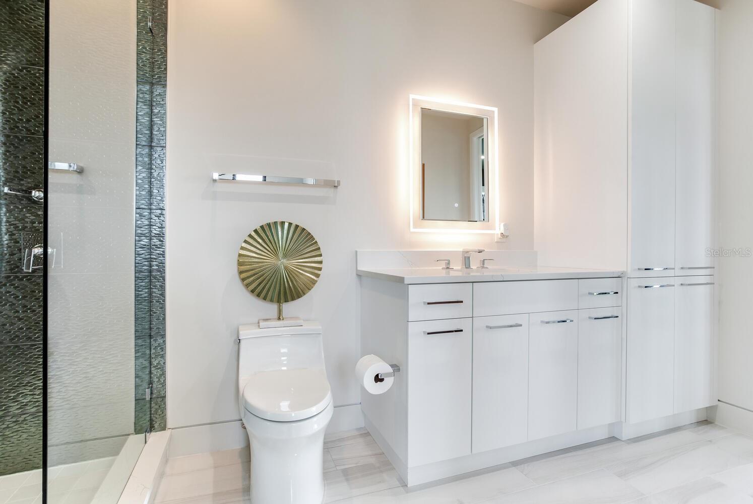 TB8436665 Property Photo