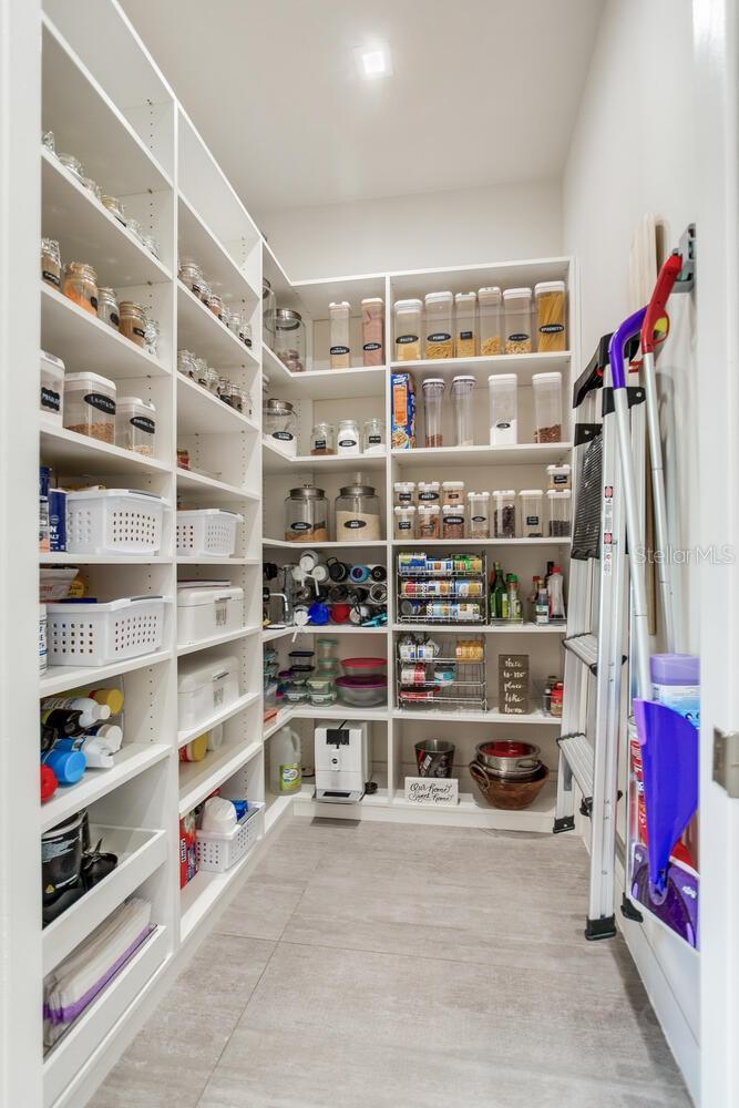 TB8436665 Property Photo