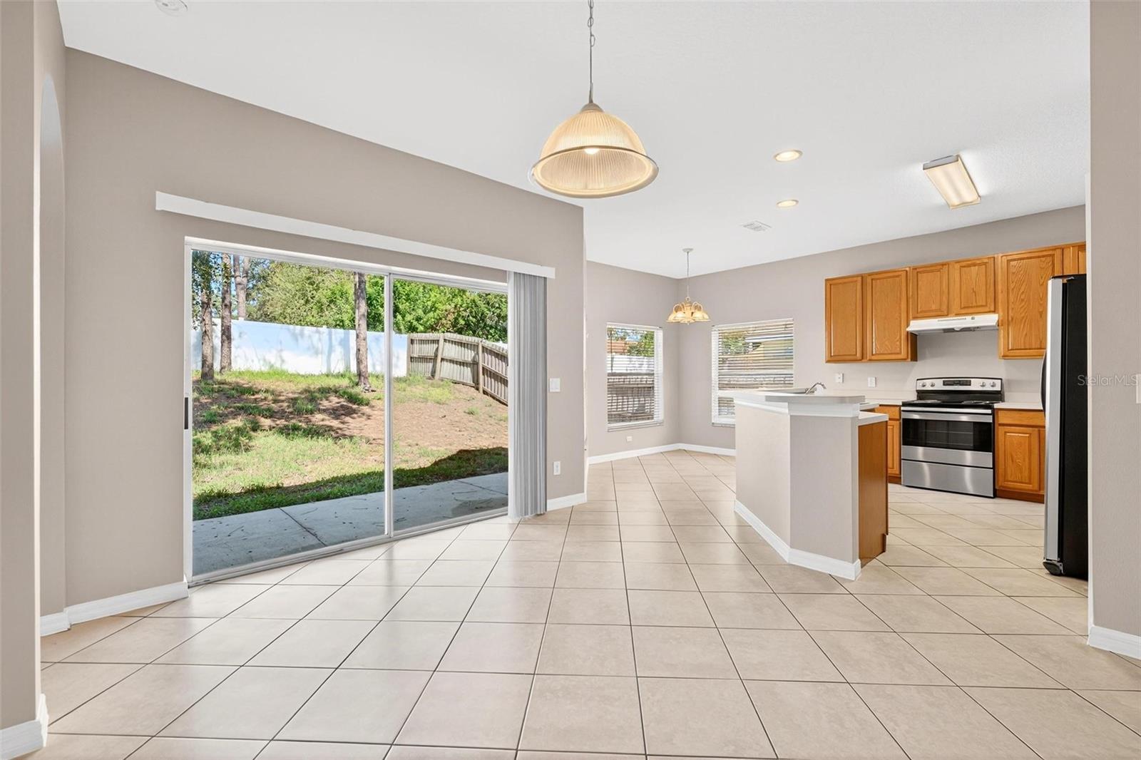 1412 LONGVILLE CIR, TAVARES, FL, 32778