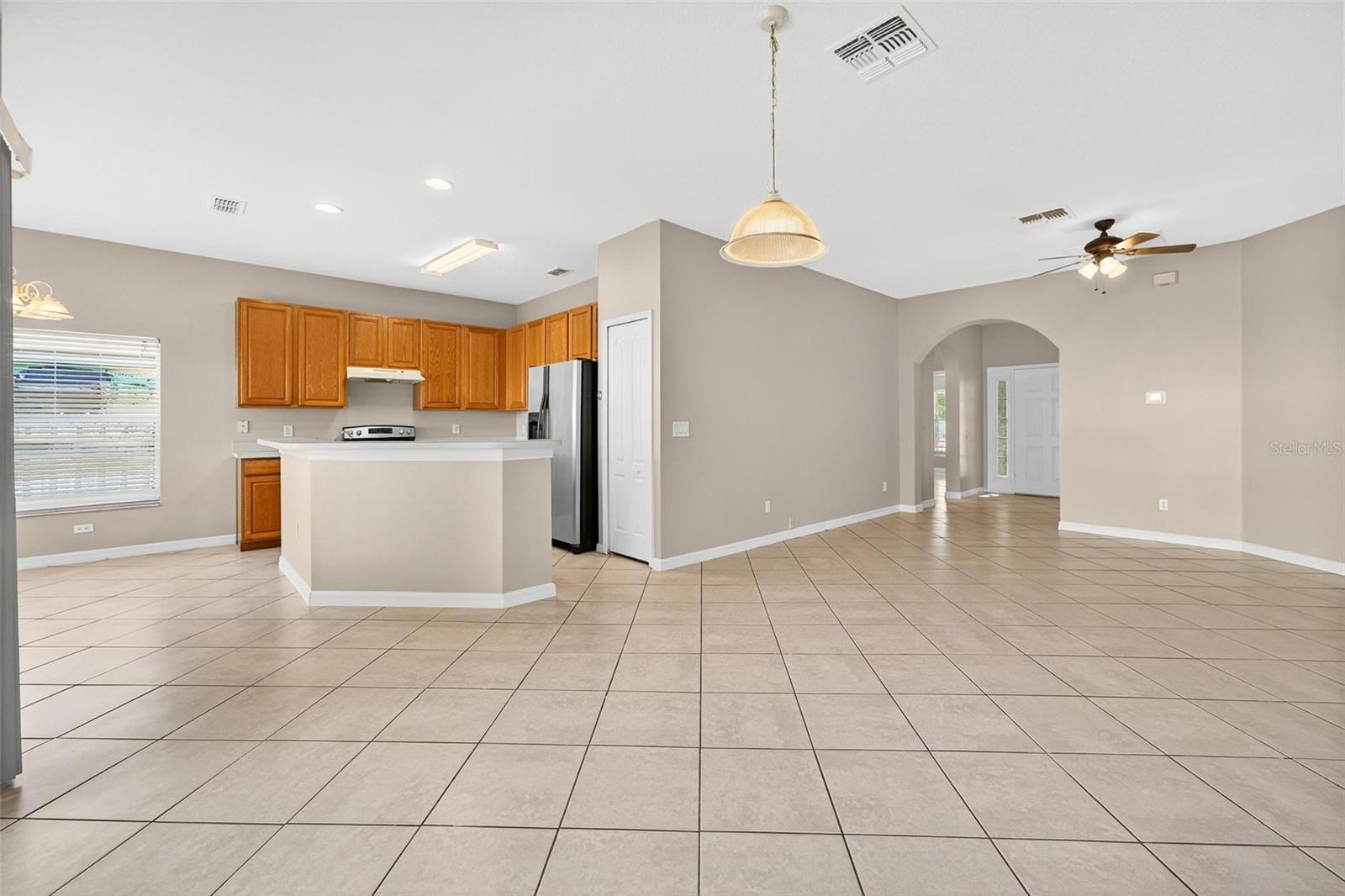 1412 LONGVILLE CIR, TAVARES, FL, 32778