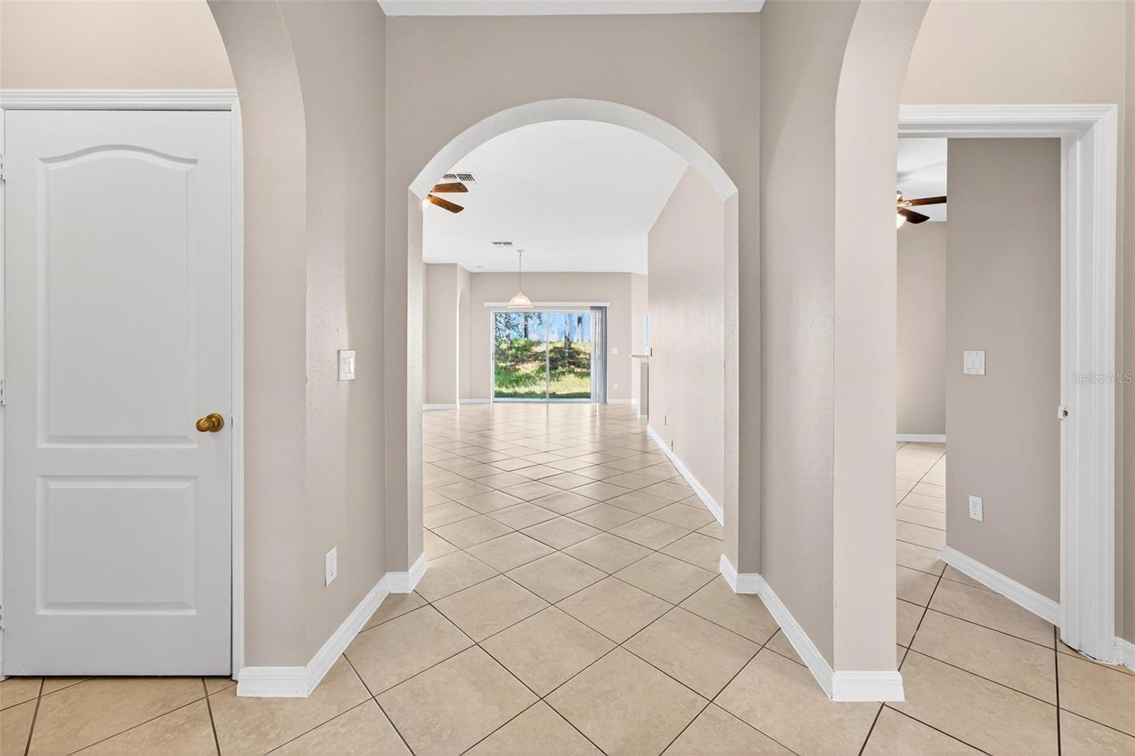 1412 LONGVILLE CIR, TAVARES, FL, 32778