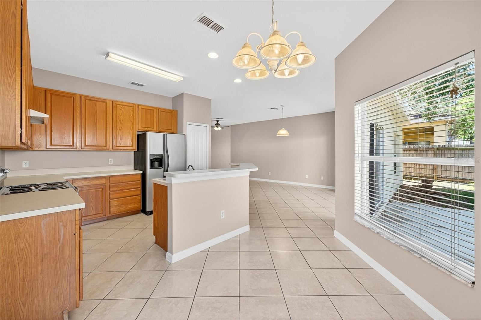 1412 LONGVILLE CIR, TAVARES, FL, 32778