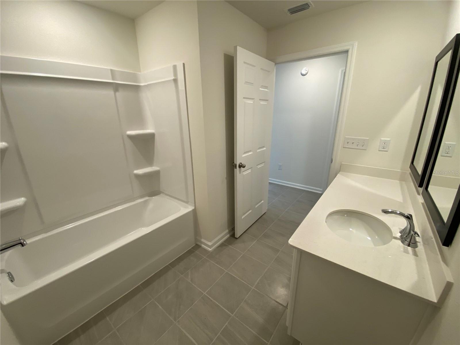 42 CAMELLIA ST, PALM COAST, FL, 32137