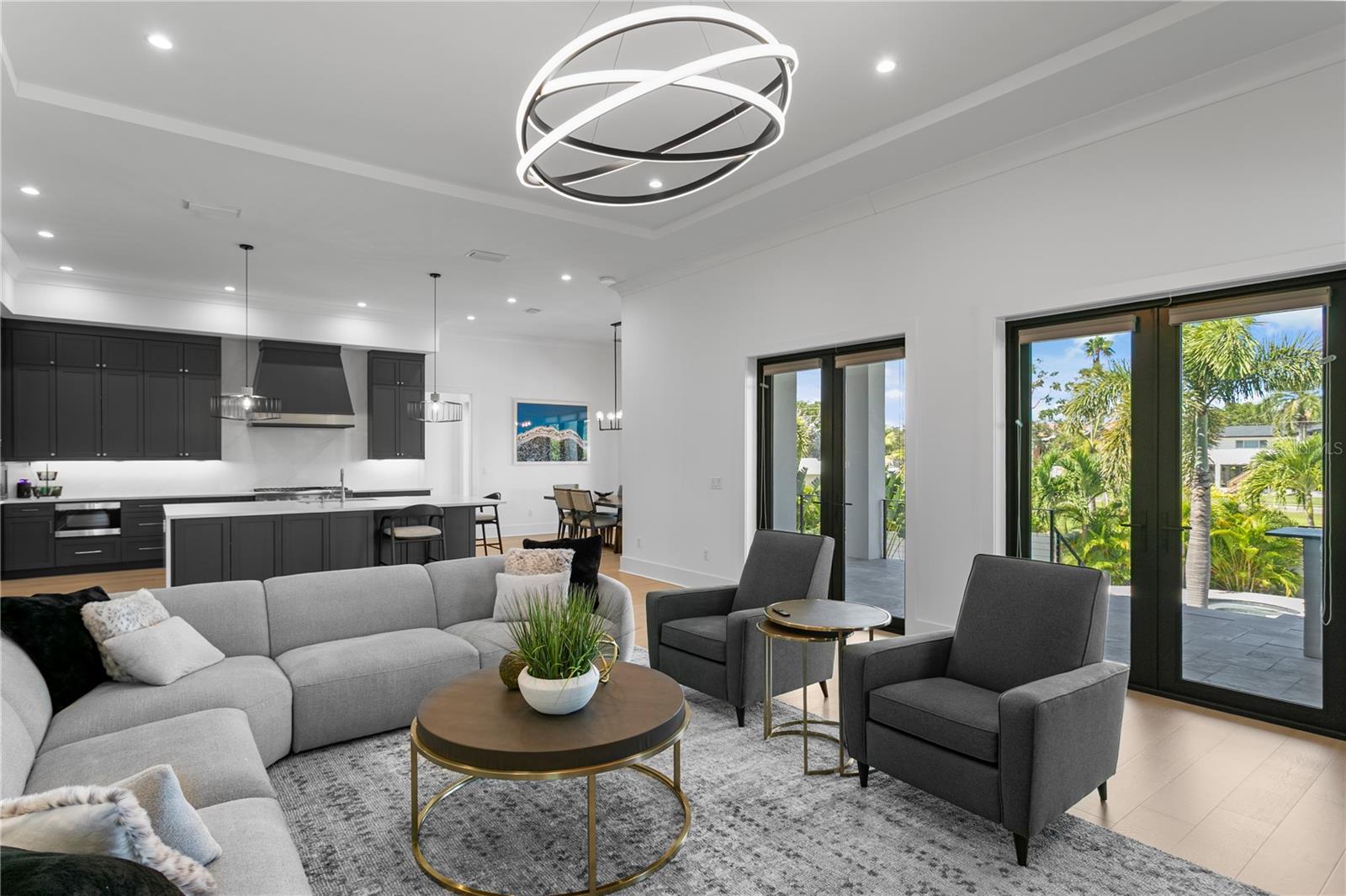 4300 BAYSHORE BLVD NE, ST PETERSBURG, FL, 33703