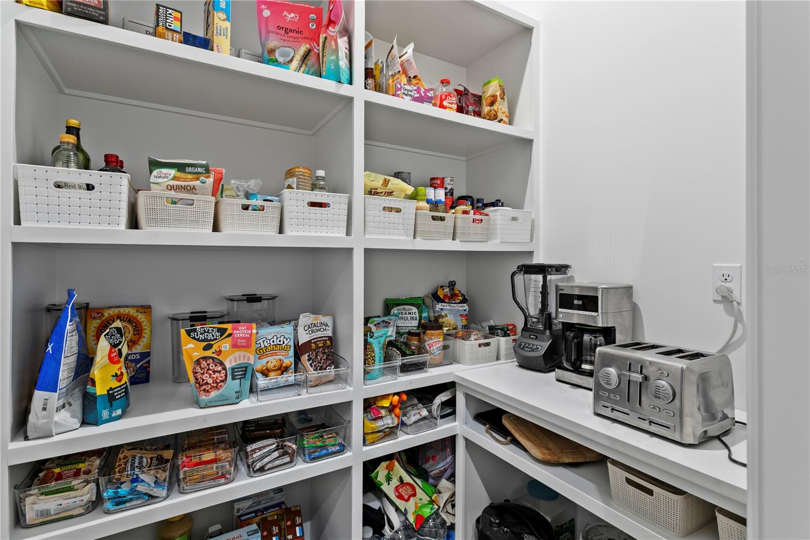 4300 BAYSHORE BLVD NE, ST PETERSBURG, FL, 33703