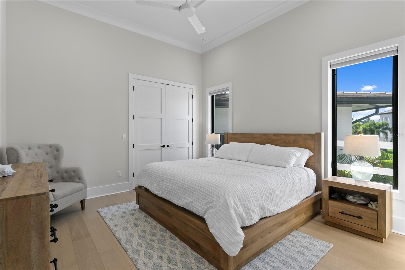 4300 BAYSHORE BLVD NE, ST PETERSBURG, FL, 33703