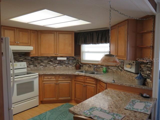 2107 PALMA SOLA BLVD #8, BRADENTON, FL, 34209