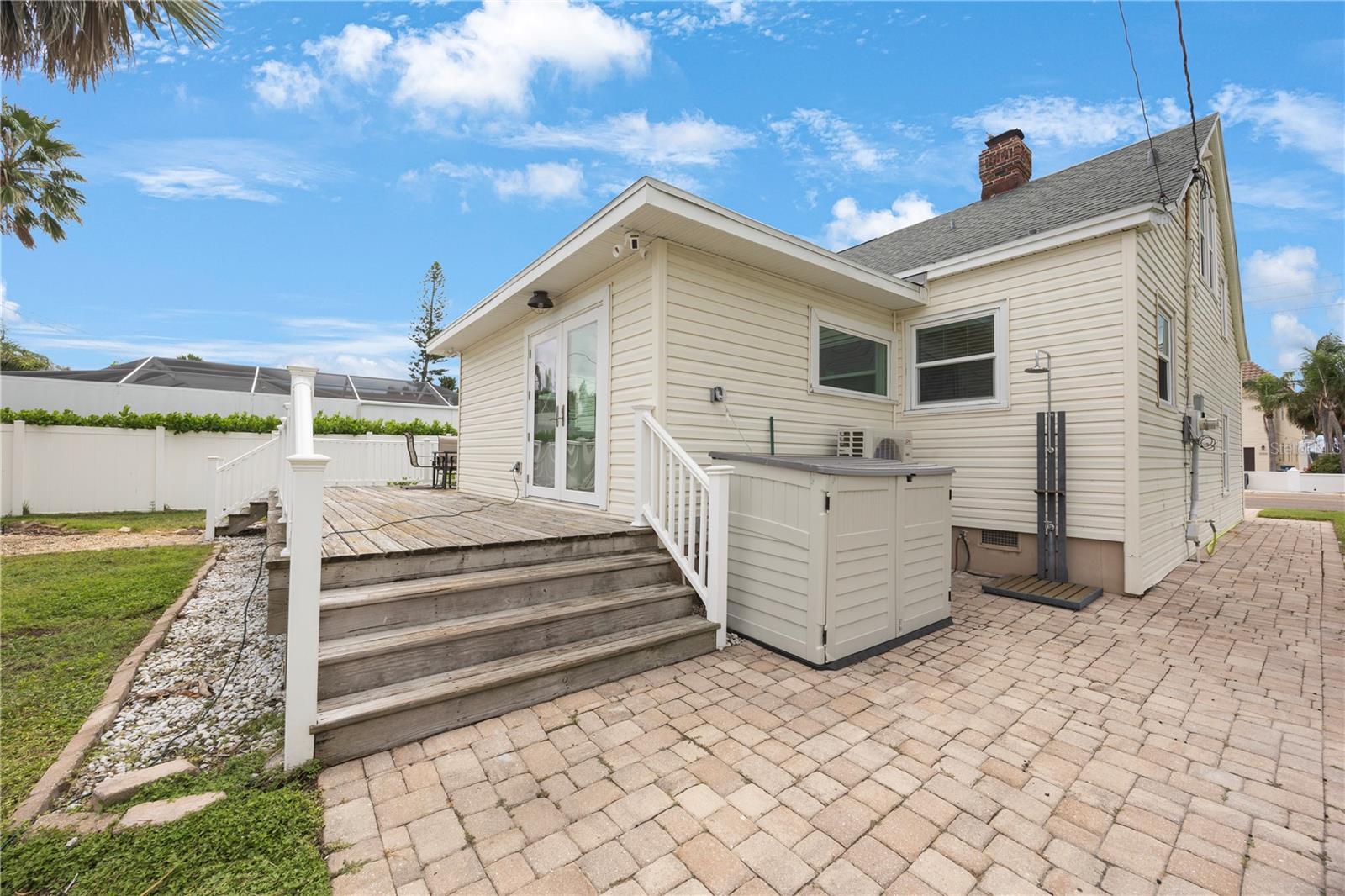 15565 GULF BLVD, REDINGTON BEACH, FL, 33708