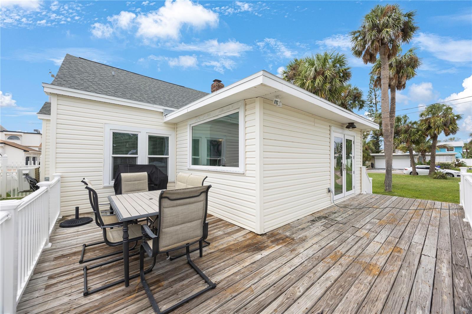 15565 GULF BLVD, REDINGTON BEACH, FL, 33708