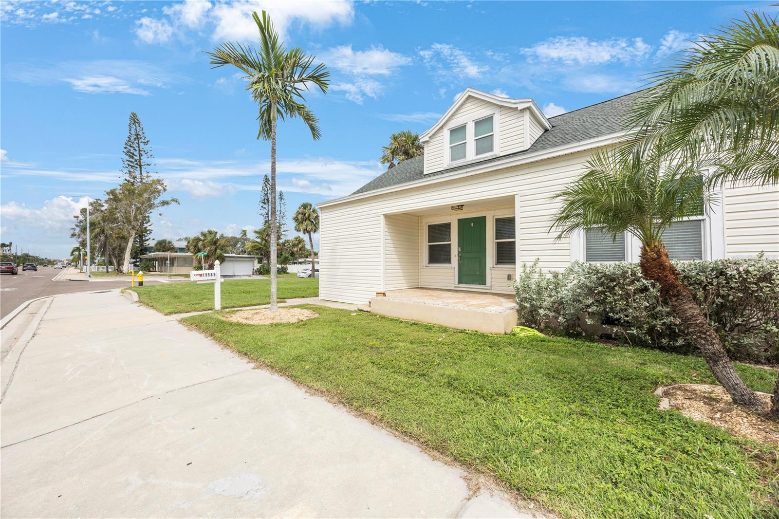 15565 GULF BLVD, REDINGTON BEACH, FL, 33708