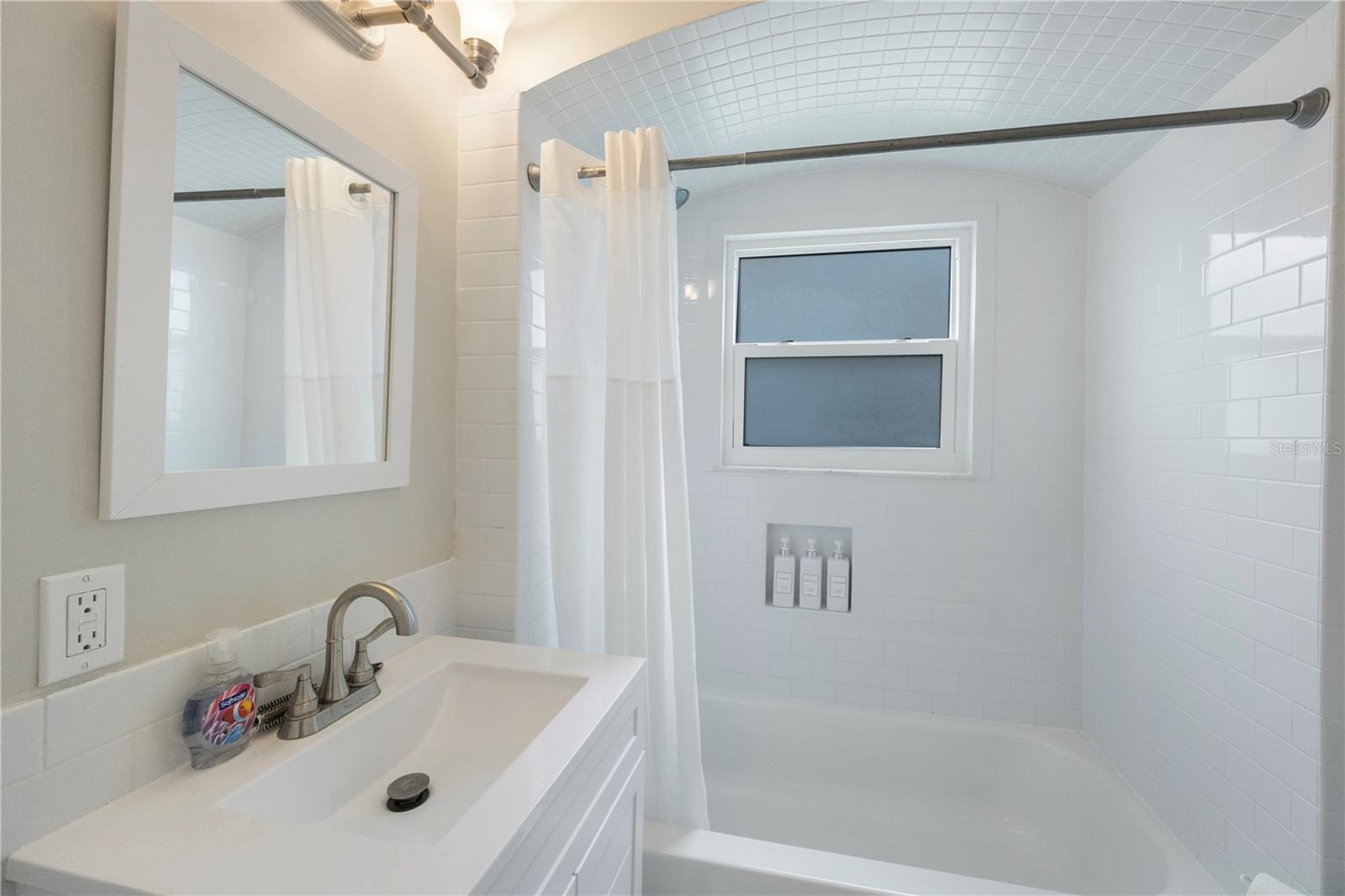 15565 GULF BLVD, REDINGTON BEACH, FL, 33708