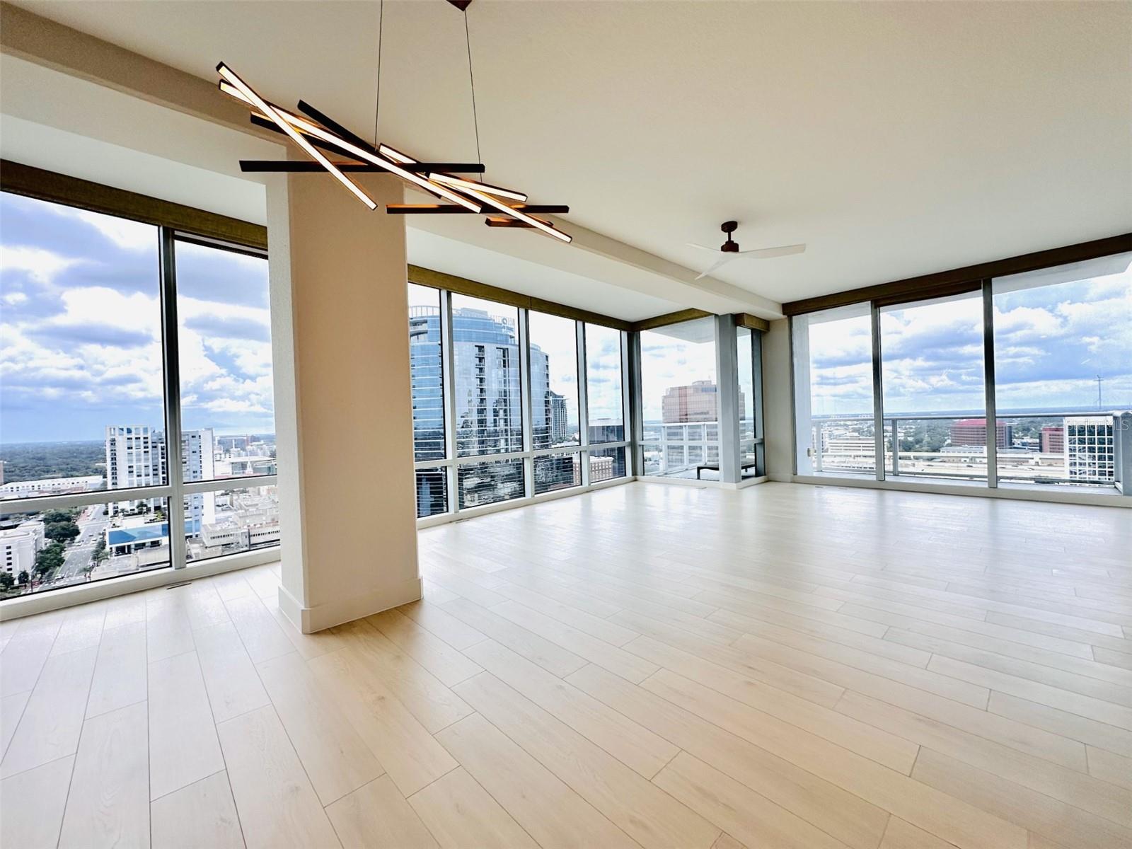 150 E ROBINSON ST #2102, ORLANDO, FL, 32801