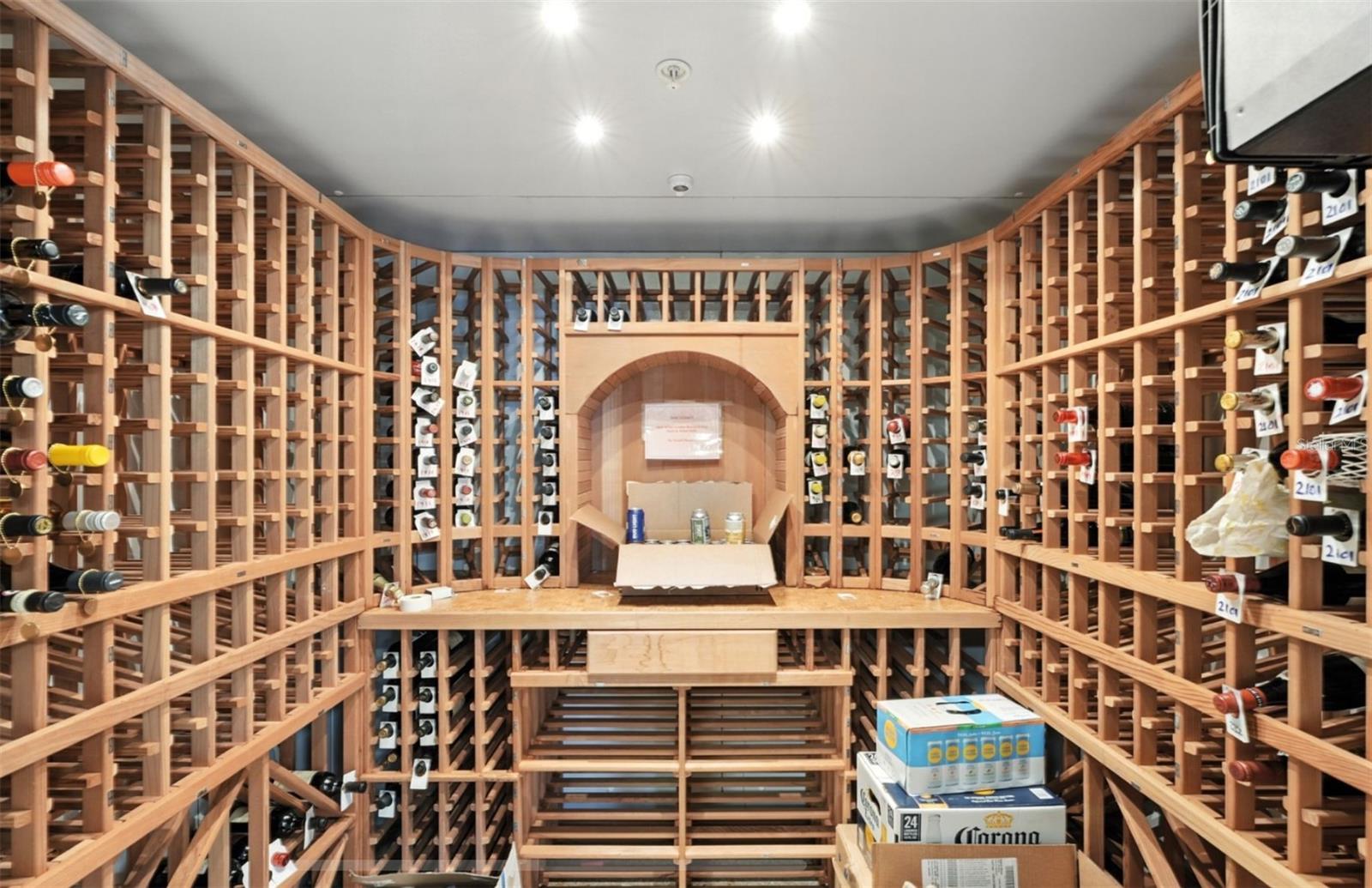 150 E ROBINSON ST #2102, ORLANDO, FL, 32801