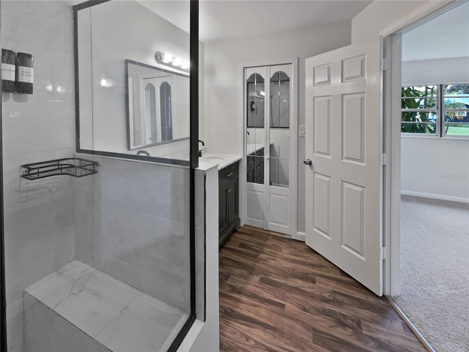 5533 SATEL DR, ORLANDO, FL, 32810