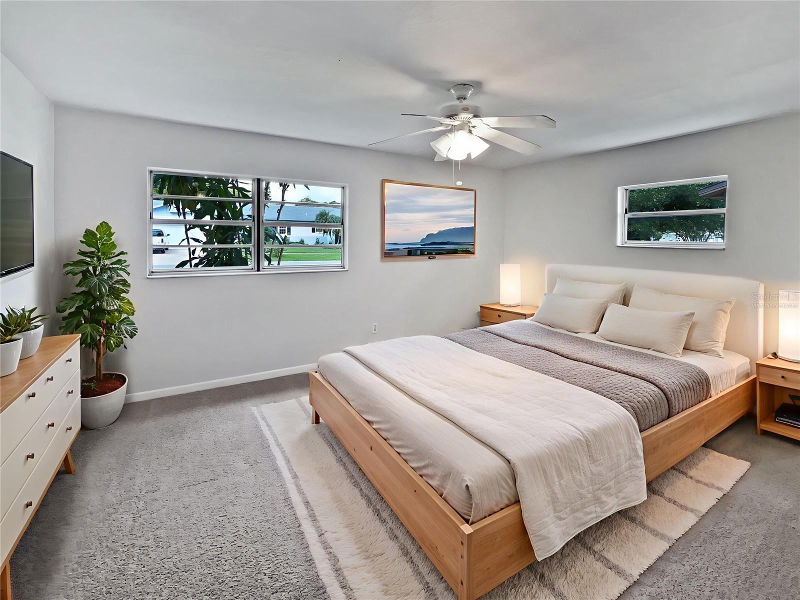 5533 SATEL DR, ORLANDO, FL, 32810