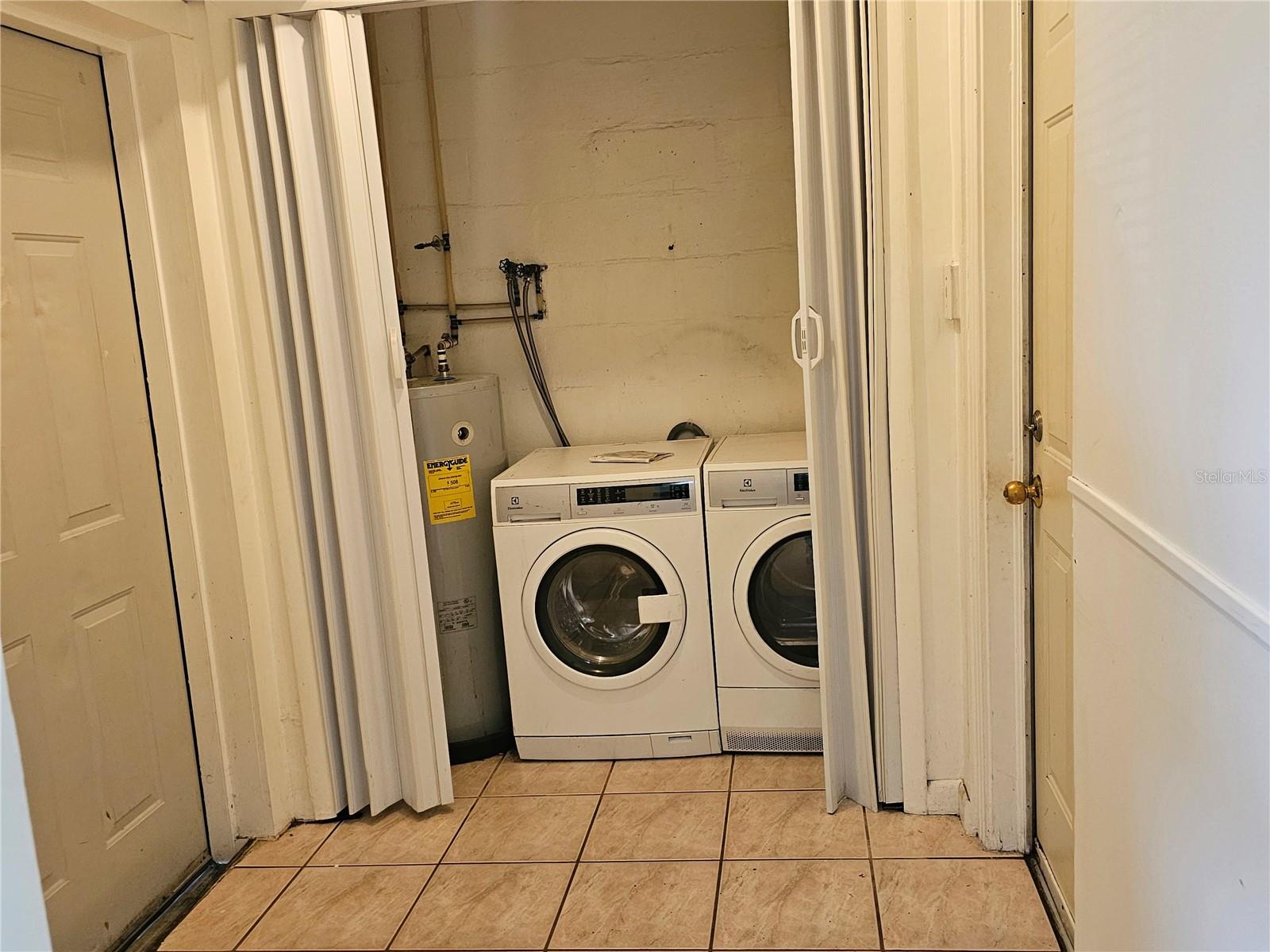 2608 AMHERST AVE, ORLANDO, FL, 32804