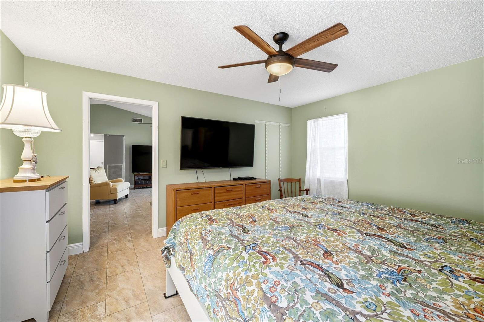 1501 NEW ABBEY AVE, LEESBURG, FL, 34788