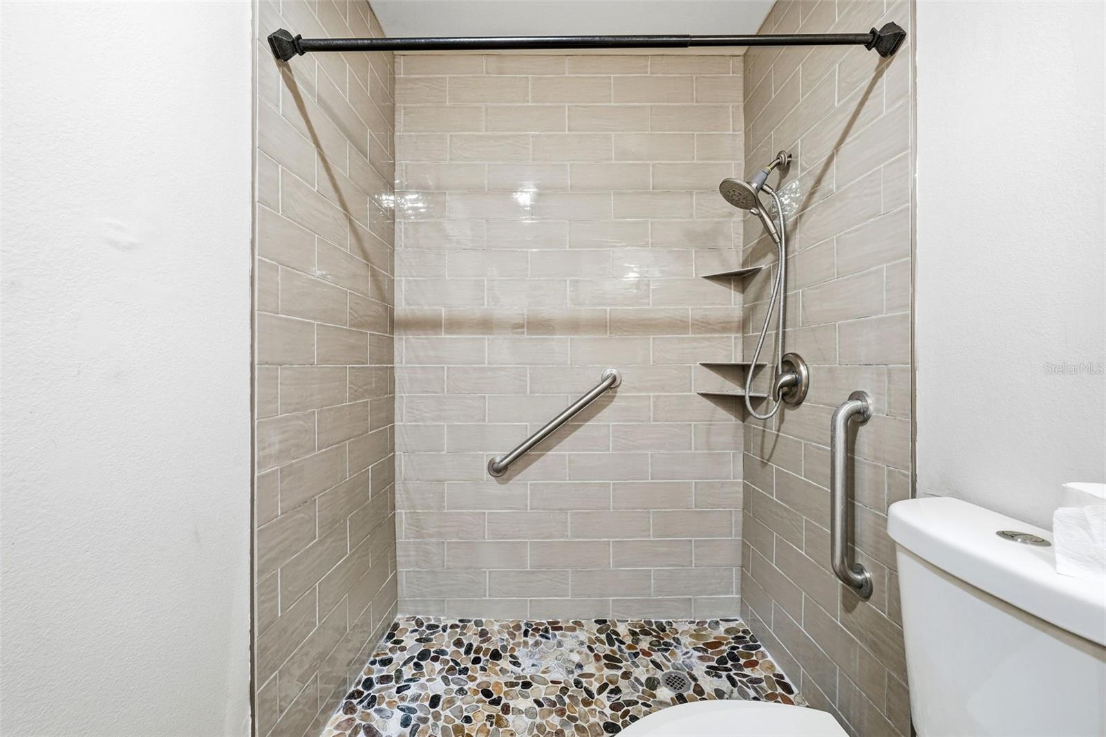 1501 NEW ABBEY AVE, LEESBURG, FL, 34788