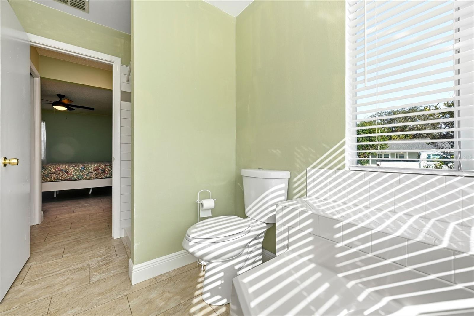 1501 NEW ABBEY AVE, LEESBURG, FL, 34788