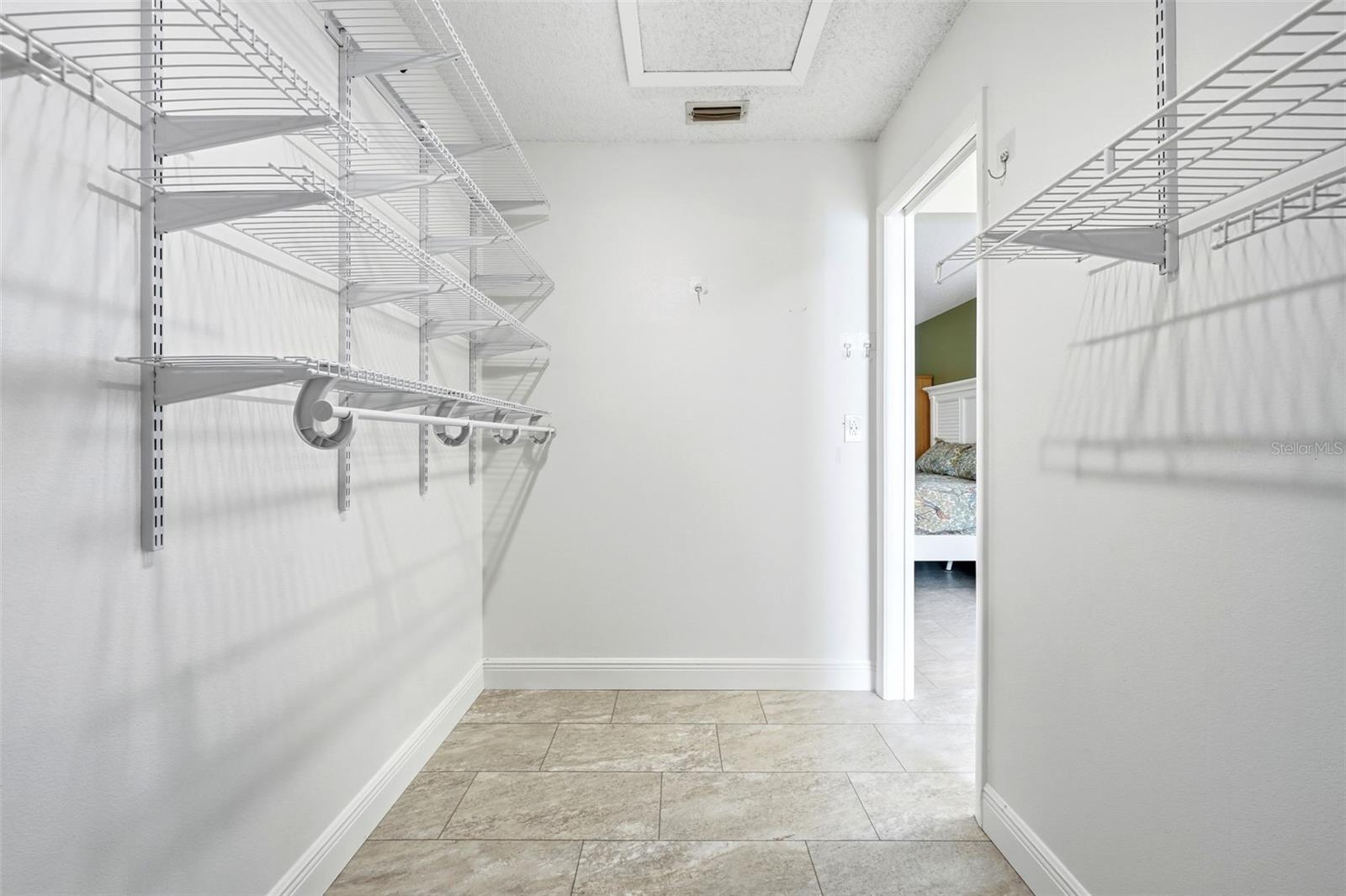 1501 NEW ABBEY AVE, LEESBURG, FL, 34788