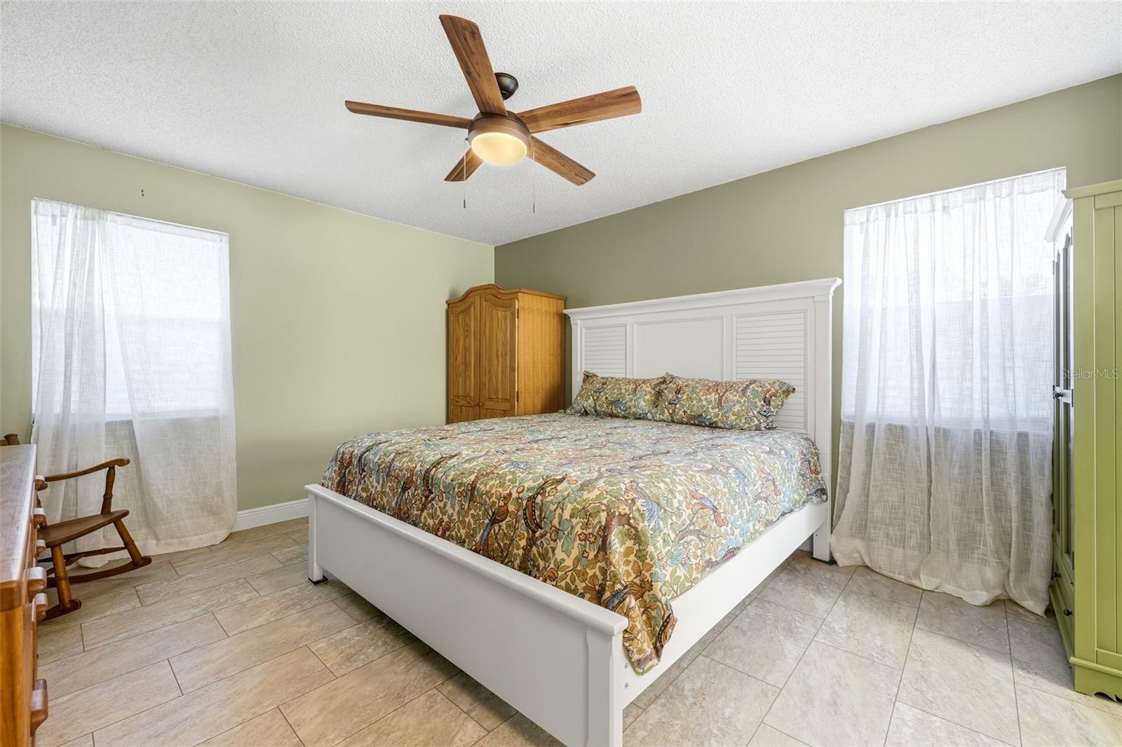 1501 NEW ABBEY AVE, LEESBURG, FL, 34788