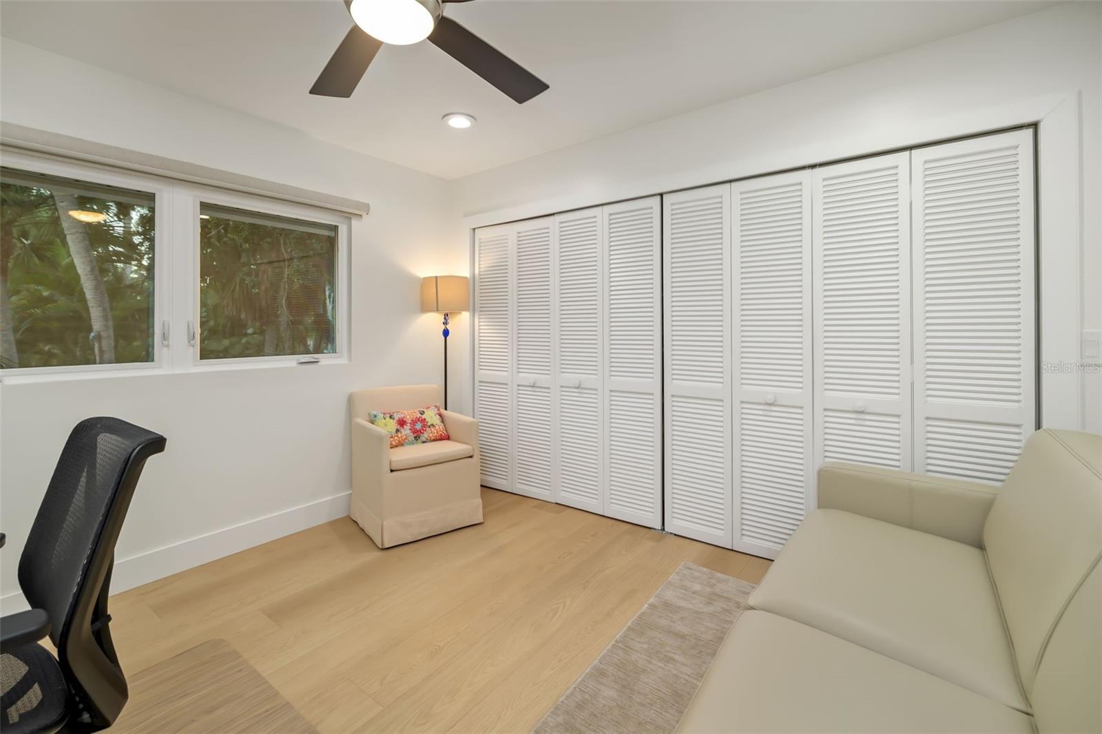 A4668094 Property Photo