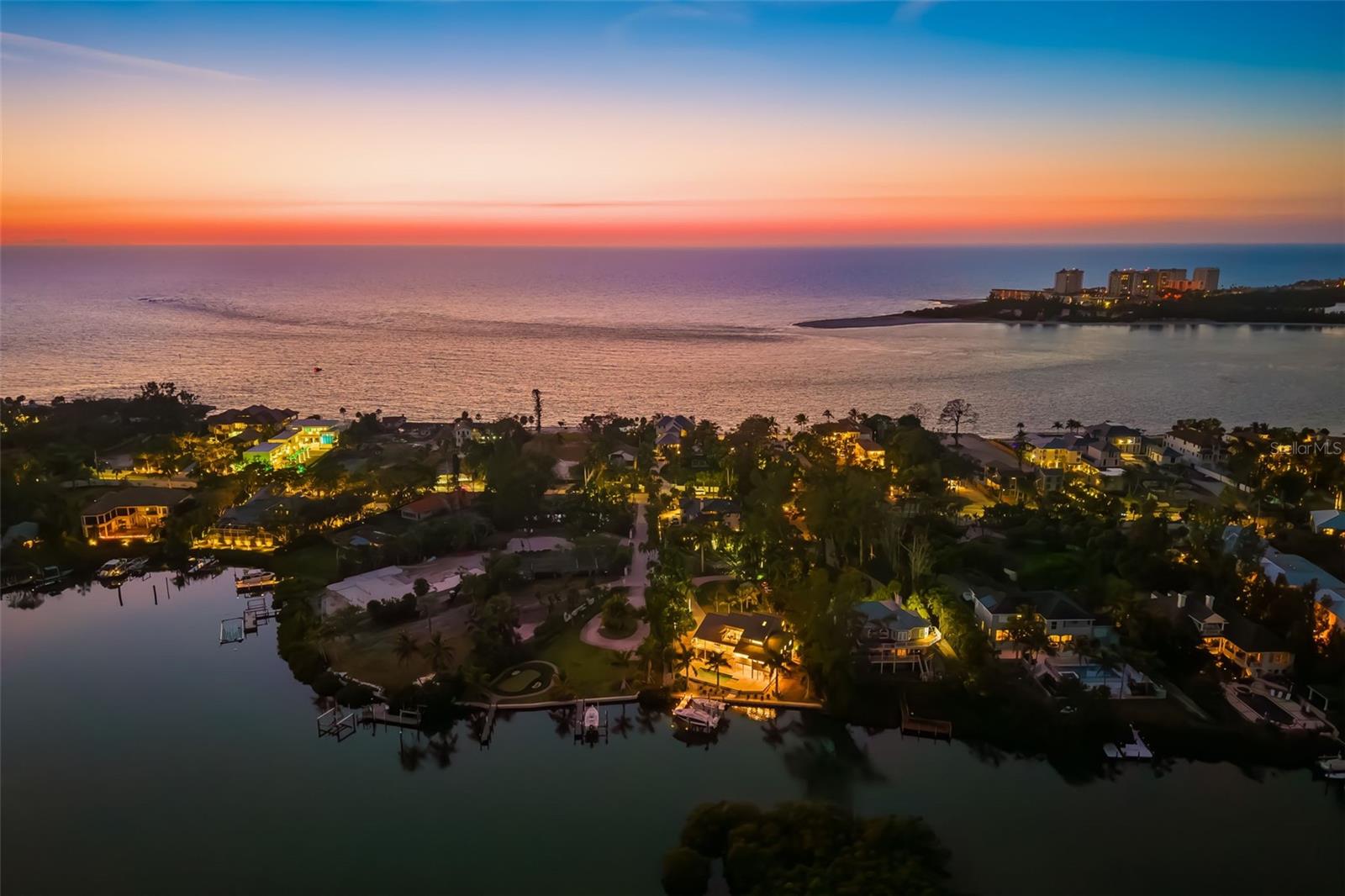 A4668094 Property Photo