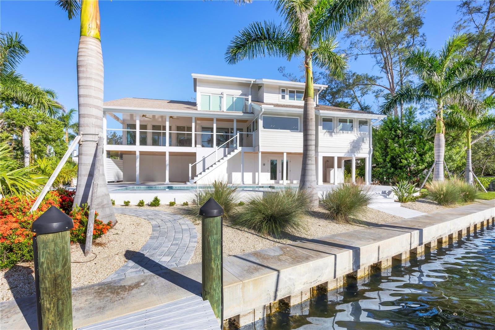 A4668094 Property Photo