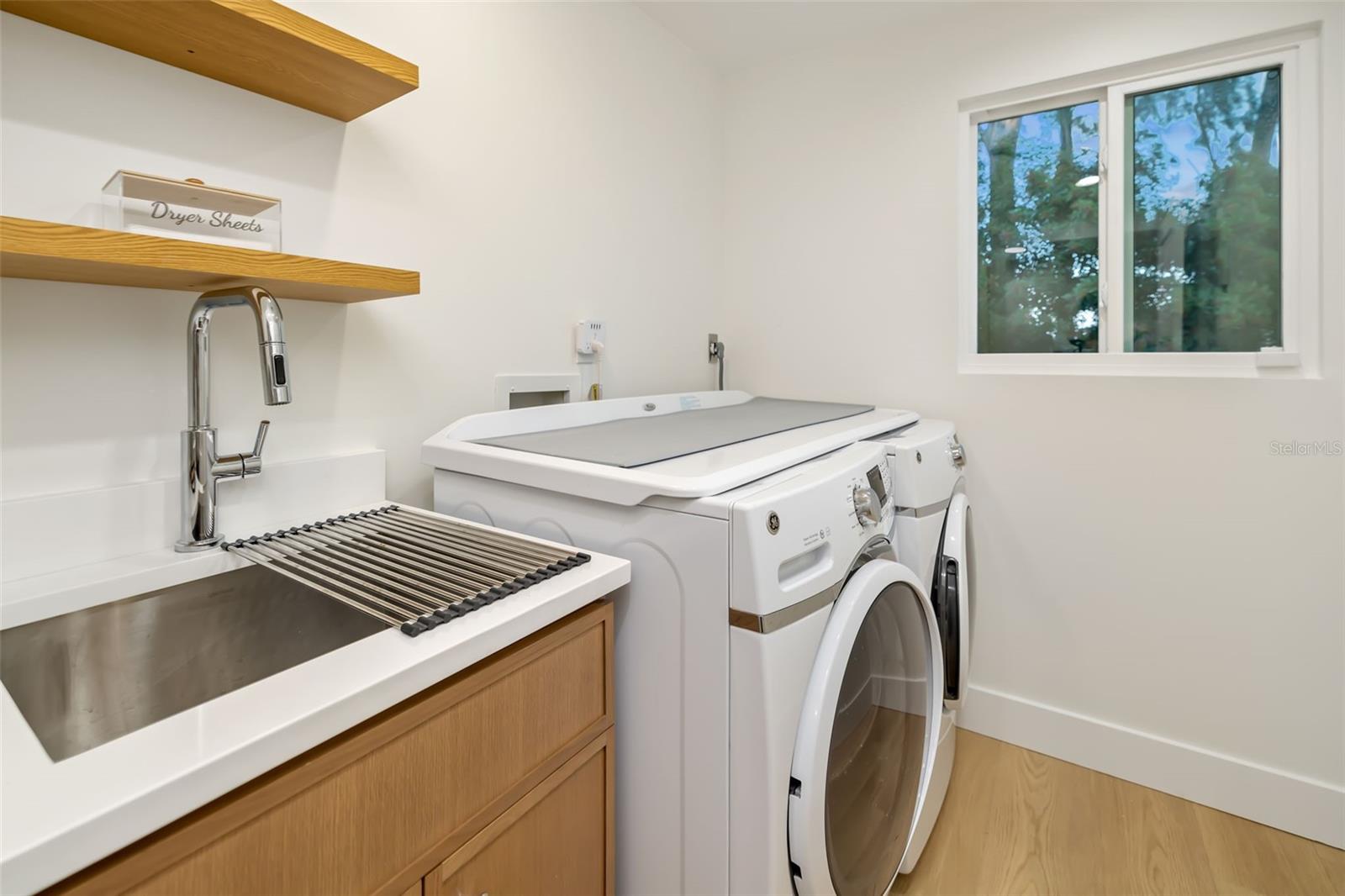 A4668094 Property Photo