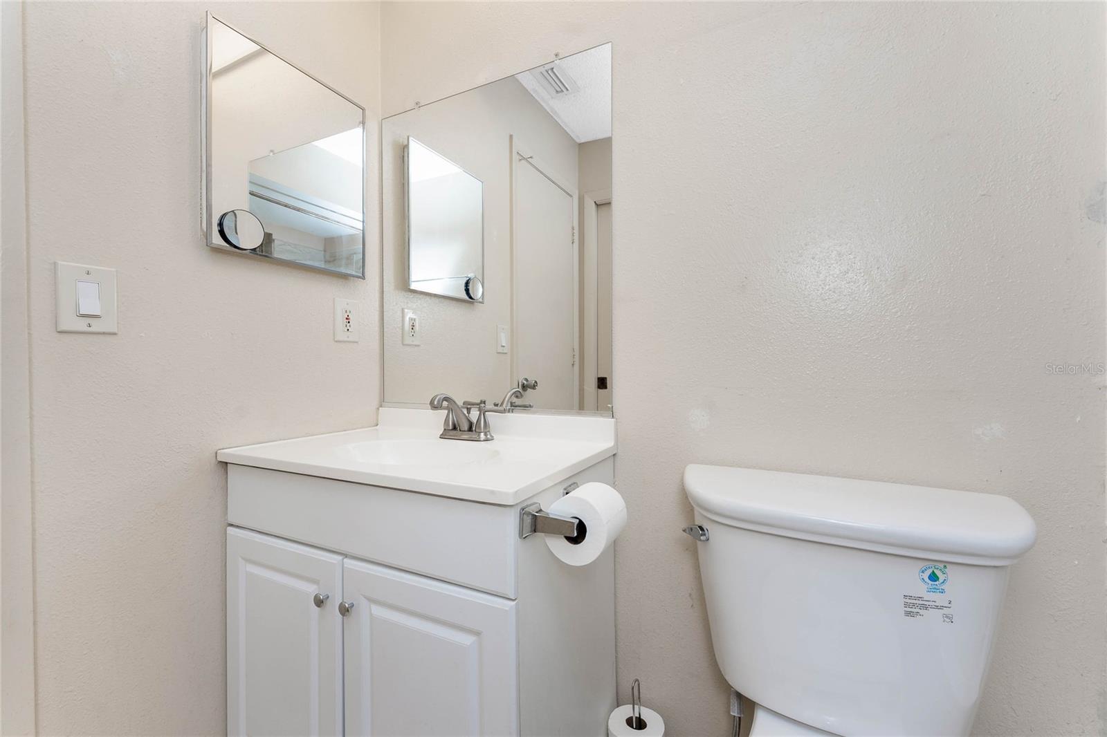 120 W PERRY LN, ENGLEWOOD, FL, 34223