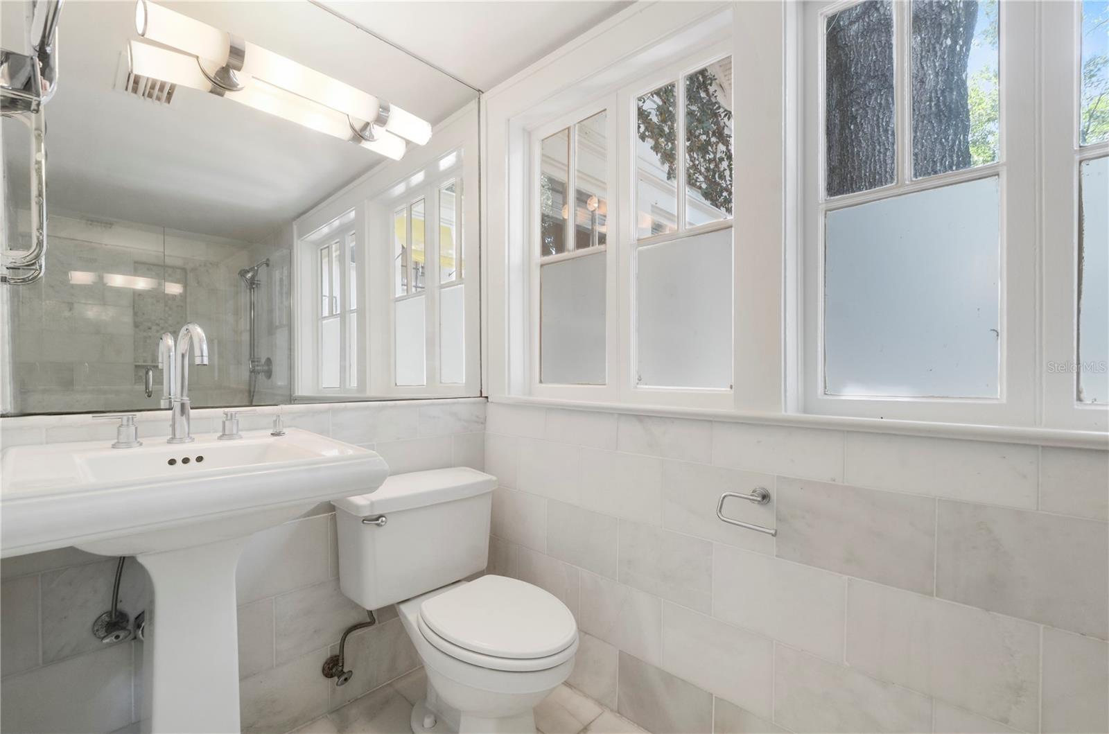 1202 E WASHINGTON ST, ORLANDO, FL, 32801