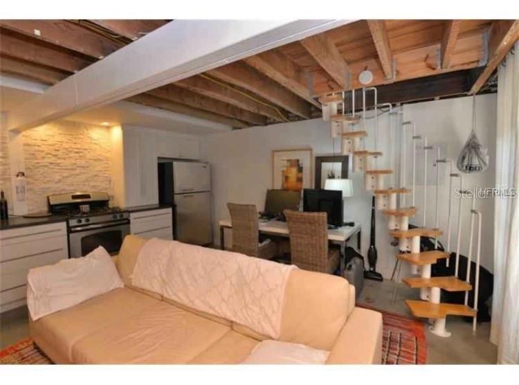 1202 E WASHINGTON ST, ORLANDO, FL, 32801