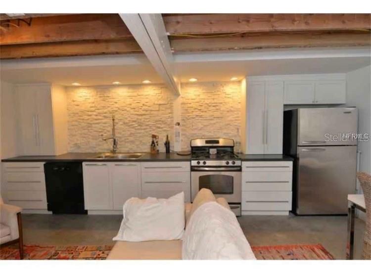 1202 E WASHINGTON ST, ORLANDO, FL, 32801