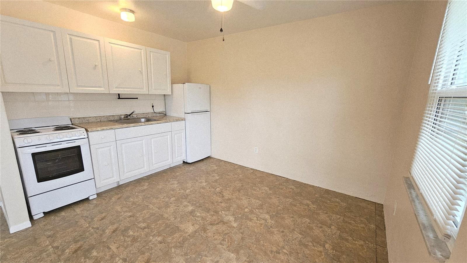 283 COCOANUT AVE, ENGLEWOOD, FL, 34223