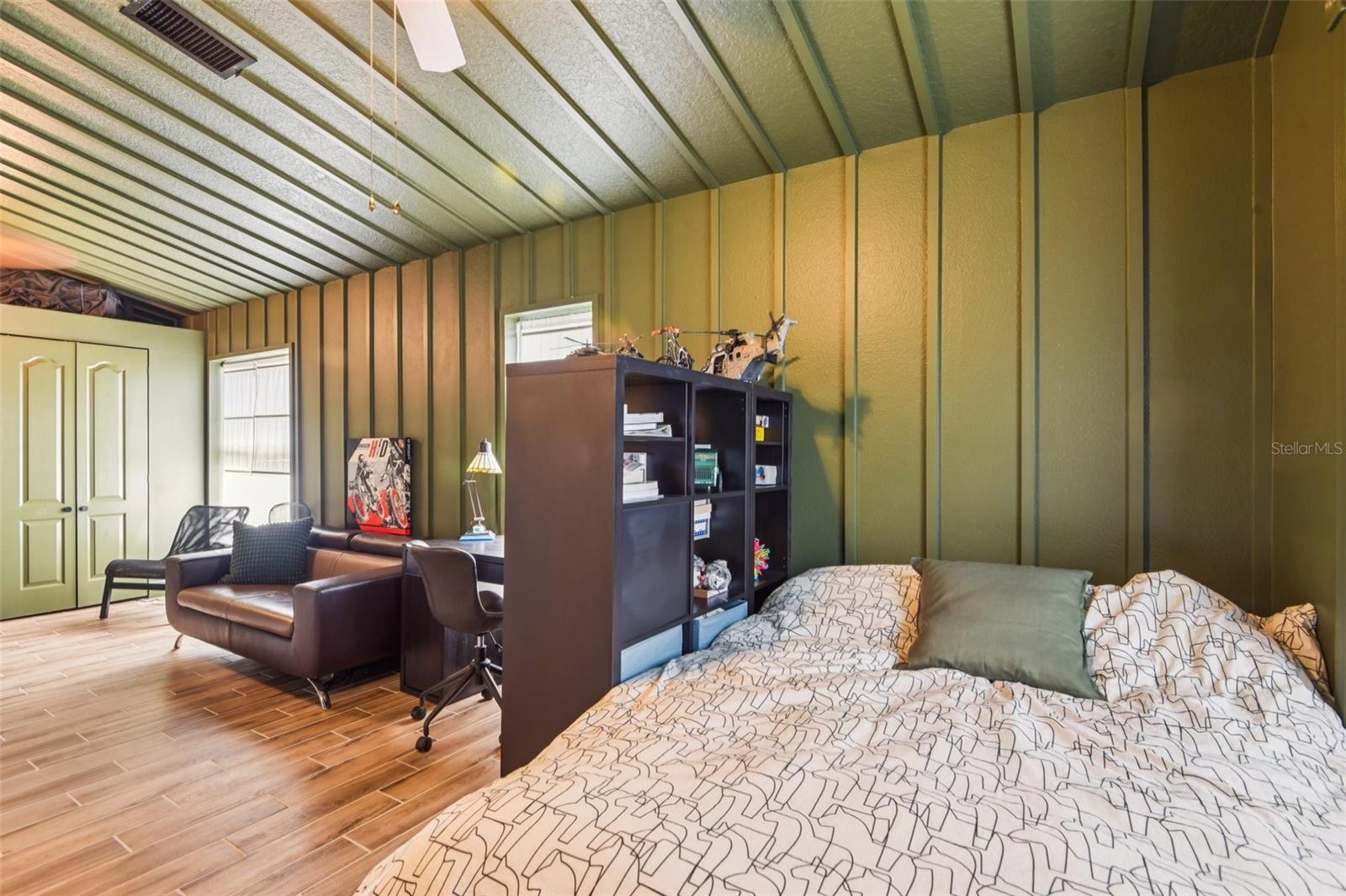 1266 PARADISE LAKE DR, TARPON SPRINGS, FL, 34689