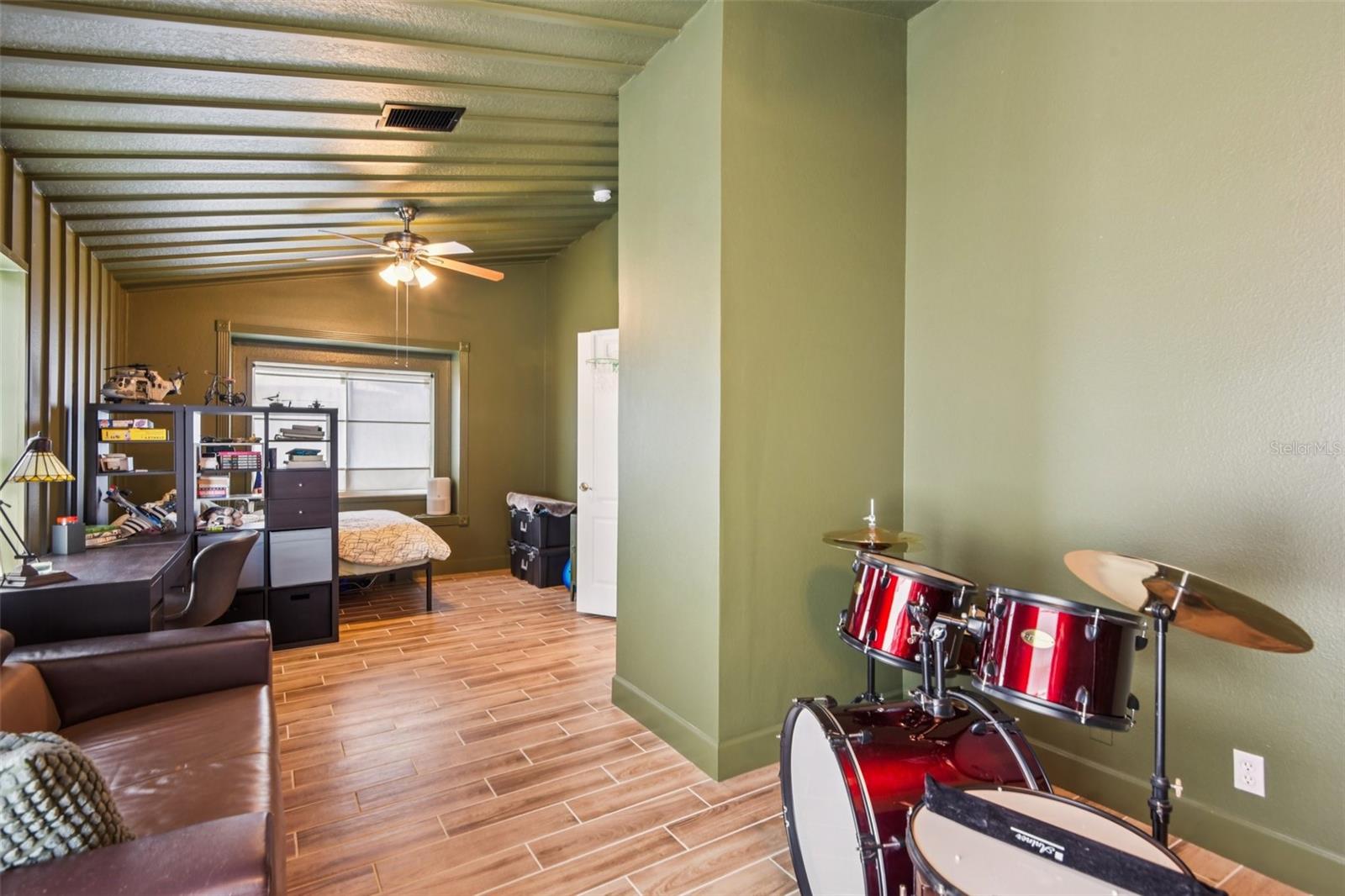 1266 PARADISE LAKE DR, TARPON SPRINGS, FL, 34689