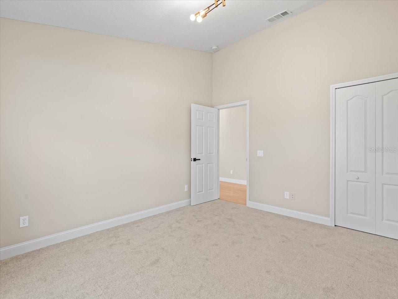 6840 SPARKLING WAY, WESLEY CHAPEL, FL, 33545