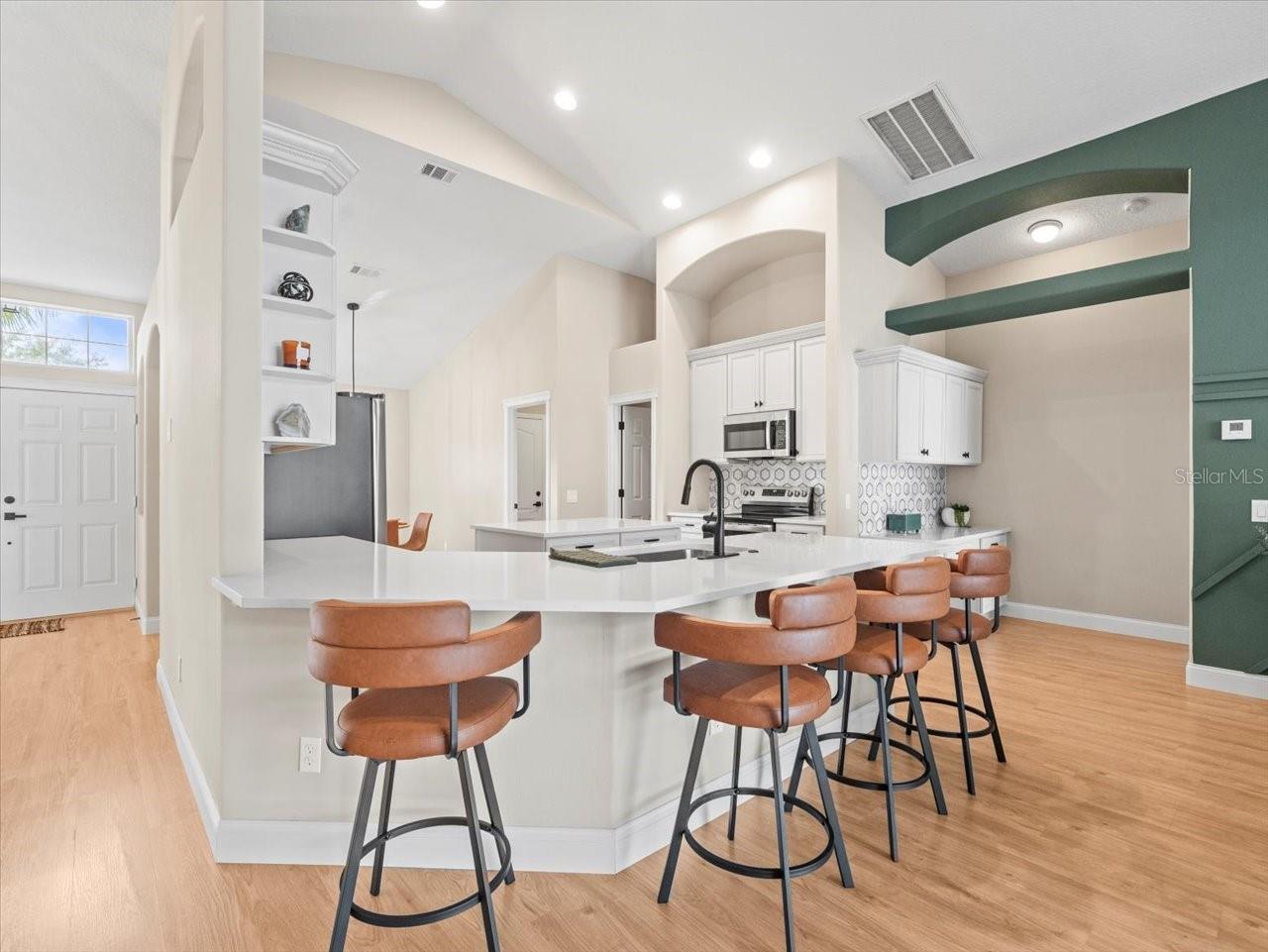 6840 SPARKLING WAY, WESLEY CHAPEL, FL, 33545