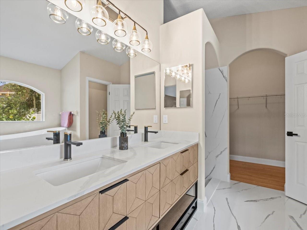 6840 SPARKLING WAY, WESLEY CHAPEL, FL, 33545