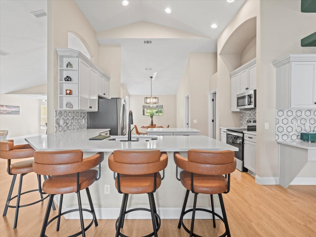 6840 SPARKLING WAY, WESLEY CHAPEL, FL, 33545