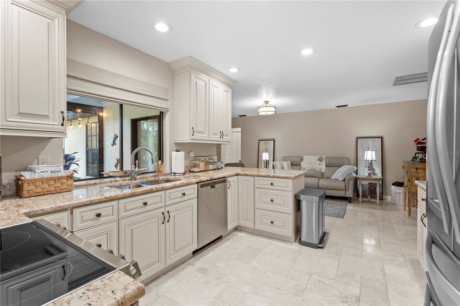 445 SONGBIRD WAY, APOPKA, FL, 32712