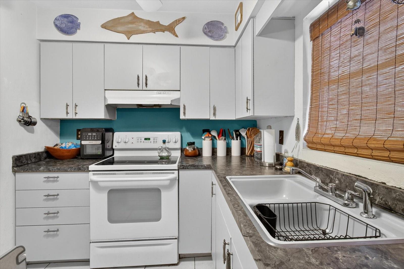 2415 19TH ST E, BRADENTON, FL, 34208