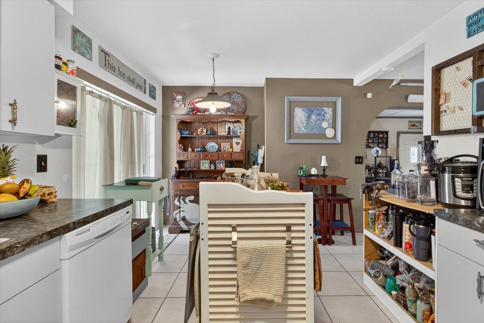 2415 19TH ST E, BRADENTON, FL, 34208