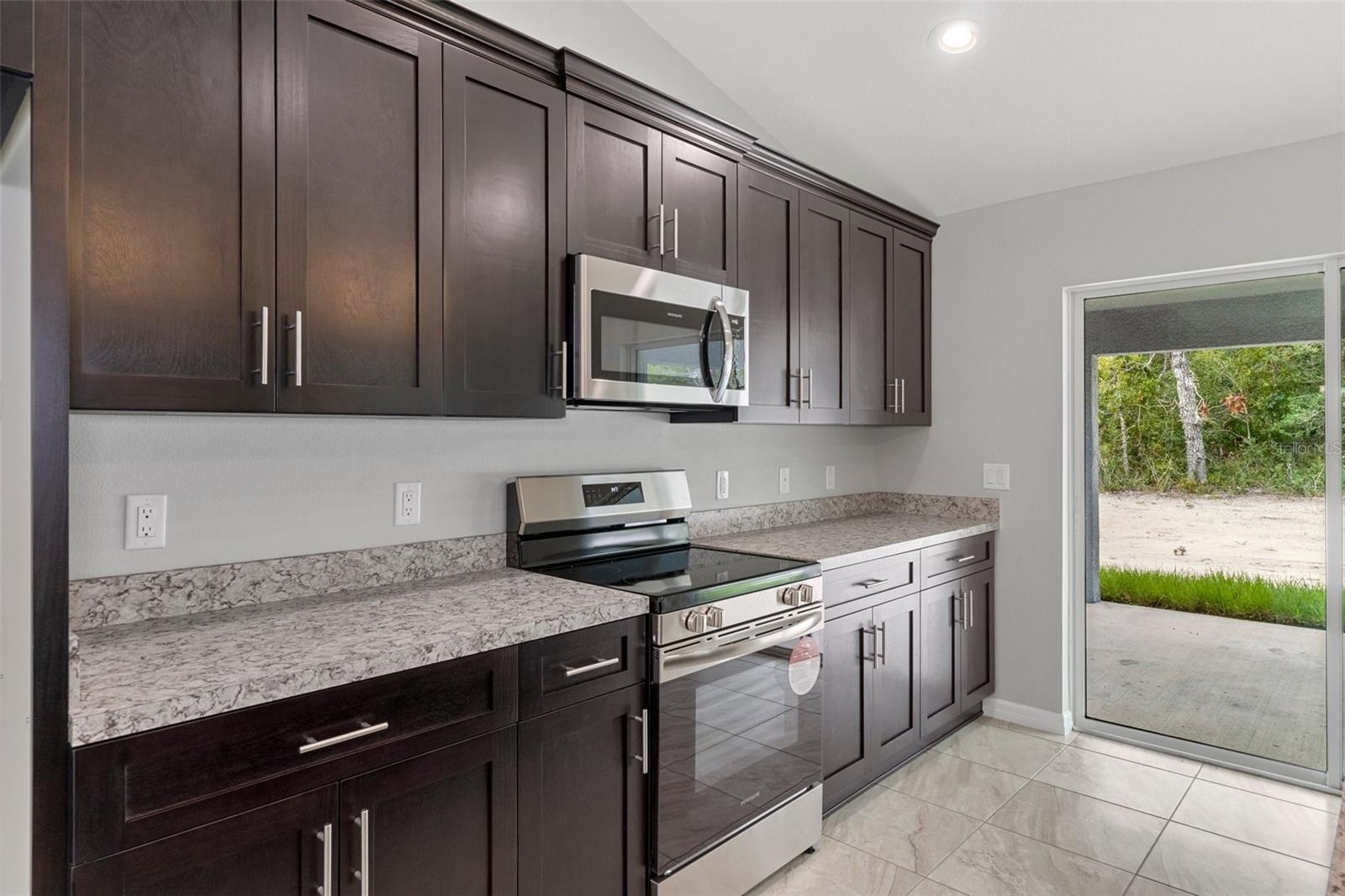 11182 PIGEON AVE, WEEKI WACHEE, FL, 34614