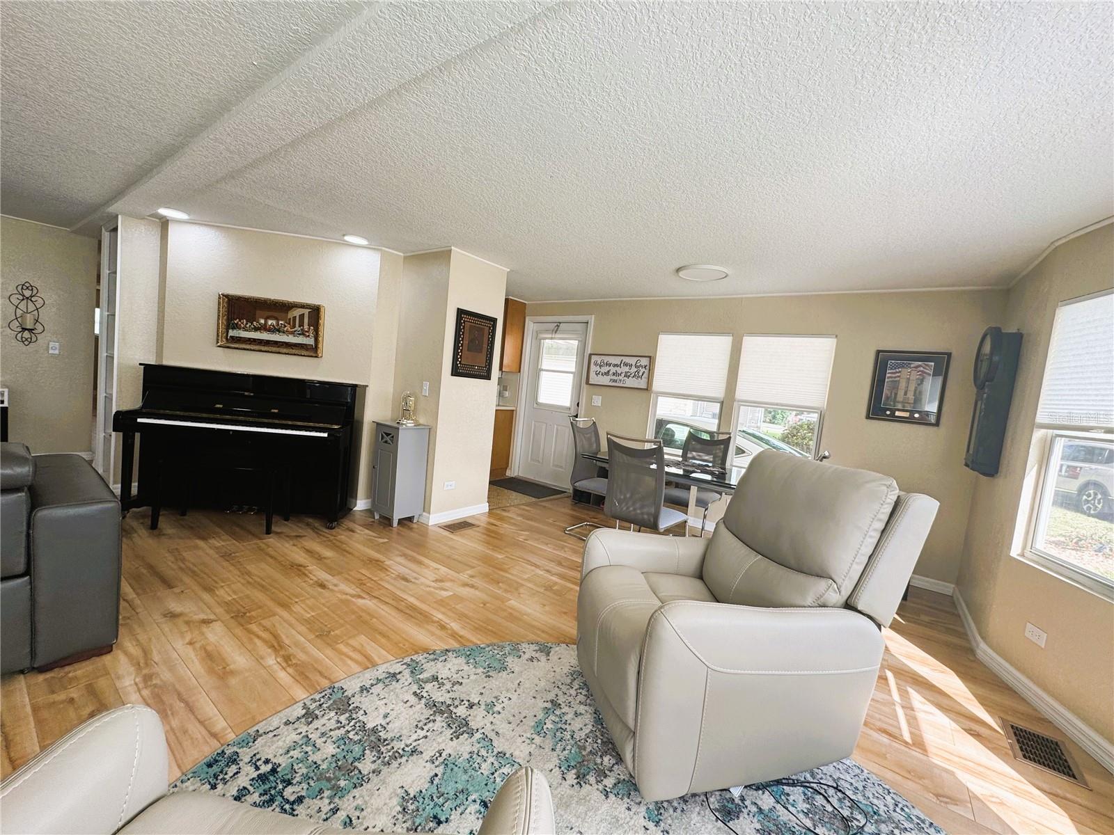 110 GARDENIA WAY, LEESBURG, FL, 34748