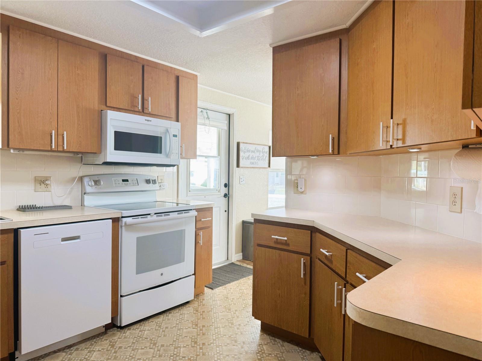 110 GARDENIA WAY, LEESBURG, FL, 34748