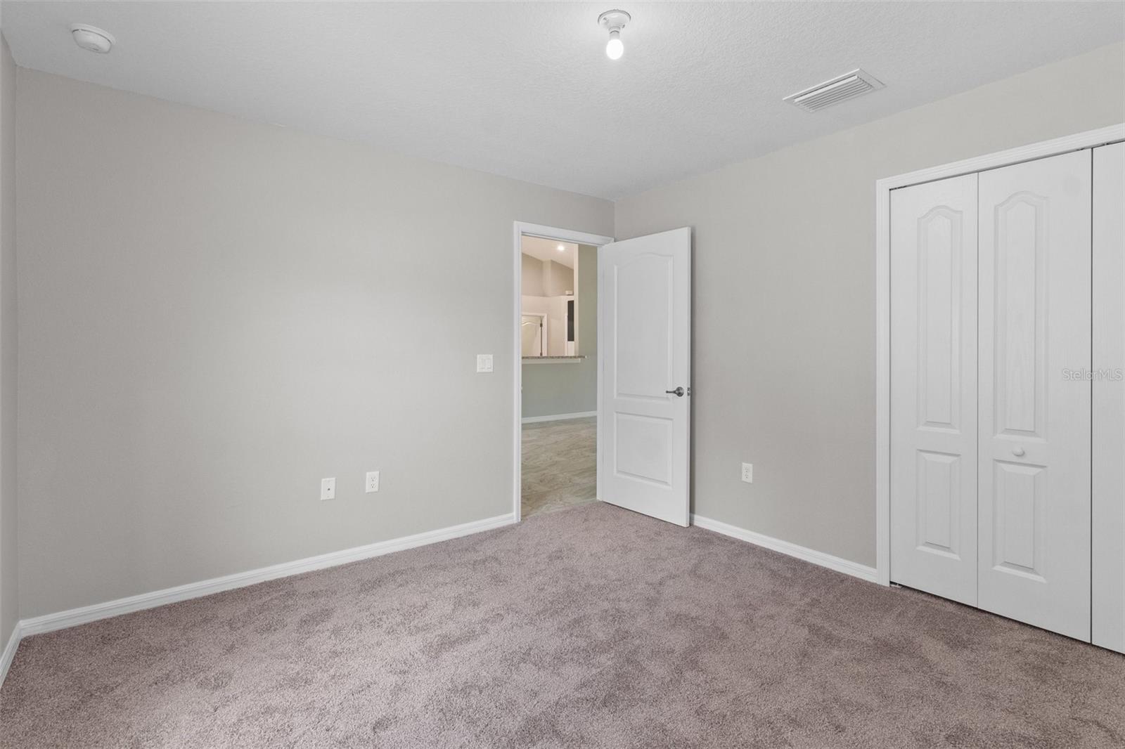 11172 PIGEON AVE, WEEKI WACHEE, FL, 34614